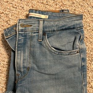 Levi’s 721 high rise skinny